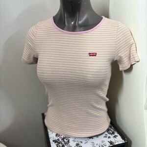 Levi's Fitted Cream and Pink Short Sleeve Tee